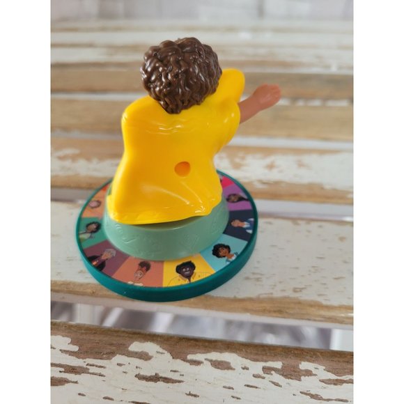 Encanto Disney 2021 McDonald's toy figurine spin - Picture 3 of 6